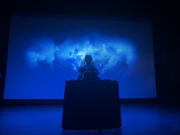 For Éliane Radigue, photo 2